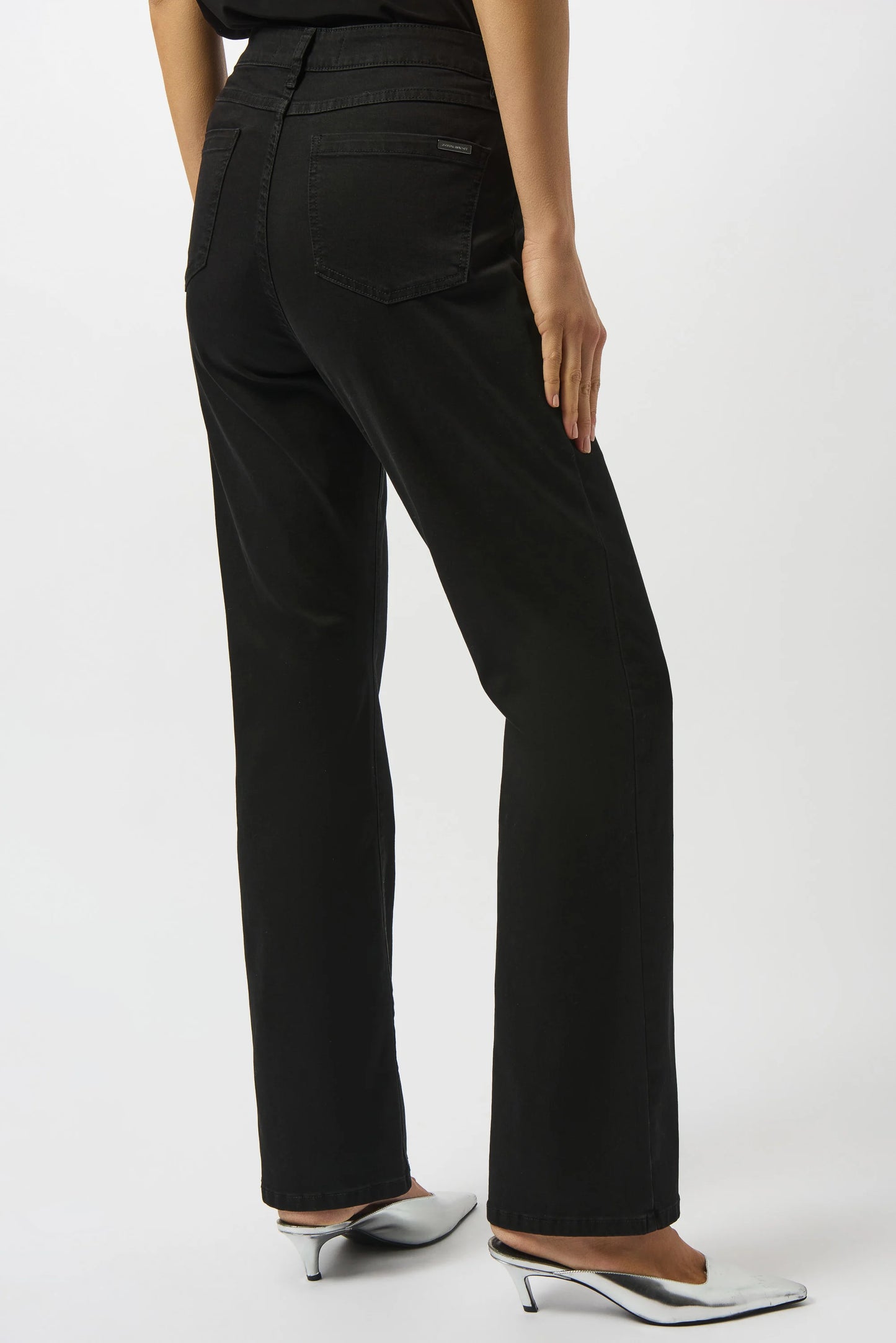 JOSEPH RIBKOFF - Brooke Classic Bootcut Strech Jean (Black)