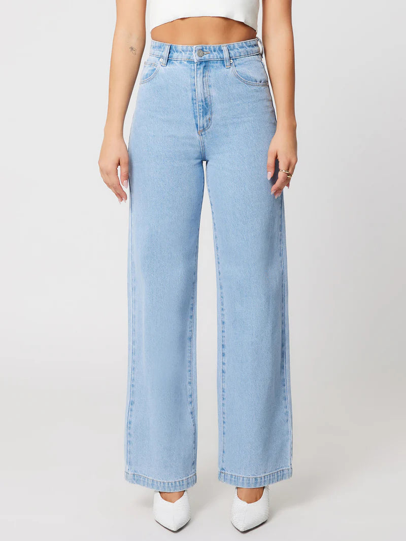 ABRAND - 94 Wide Kendall - Light Vintage Blue