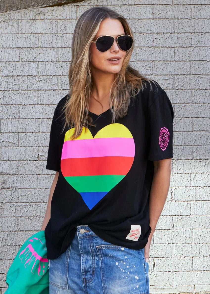 HAMMILL & CO - Rainbow Heart Tee (Black)