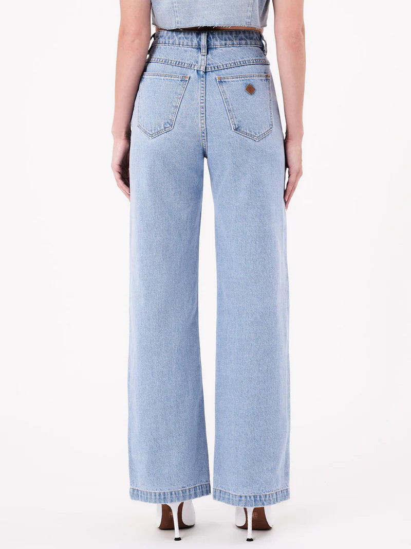 ABRAND - 94 Wide Kendall - Light Vintage Blue