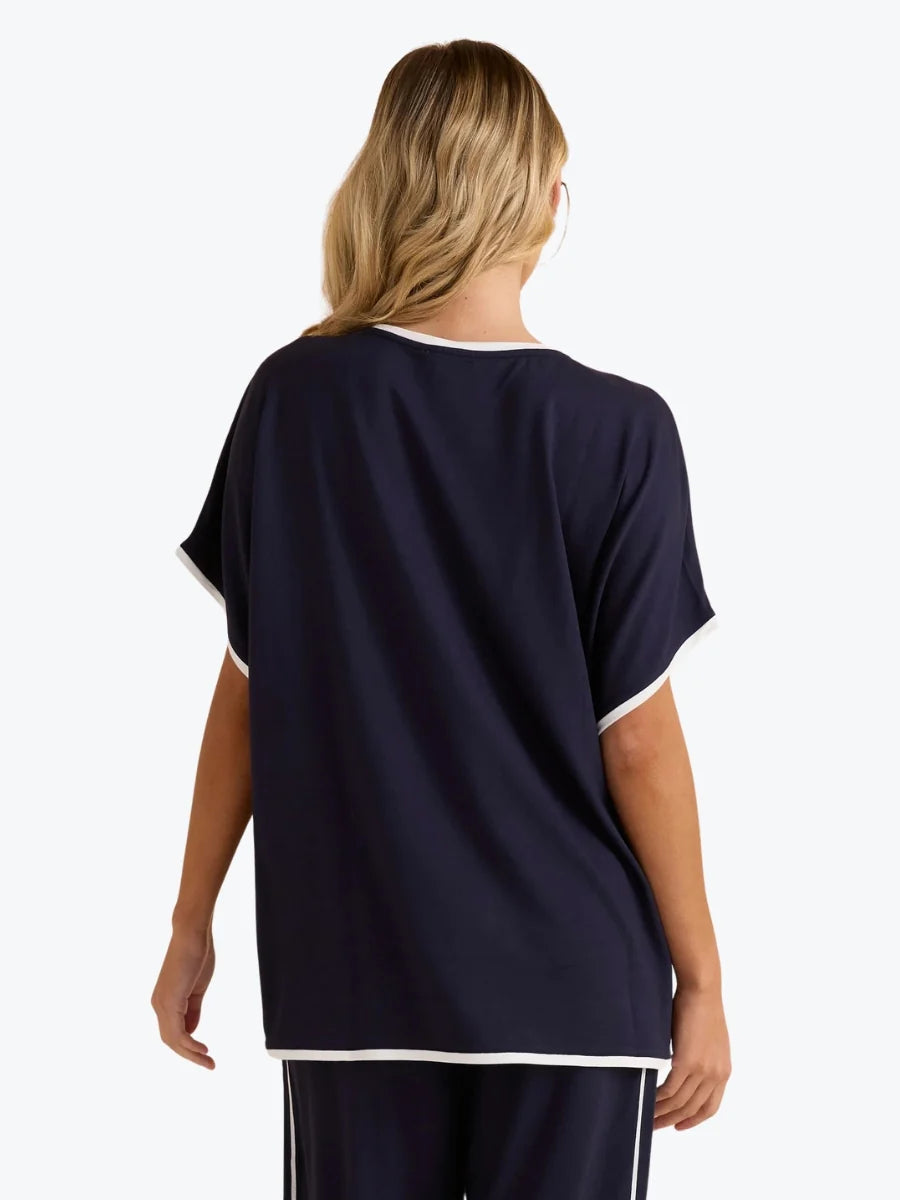 BETTY BASICS - Clara Tee (Navy)
