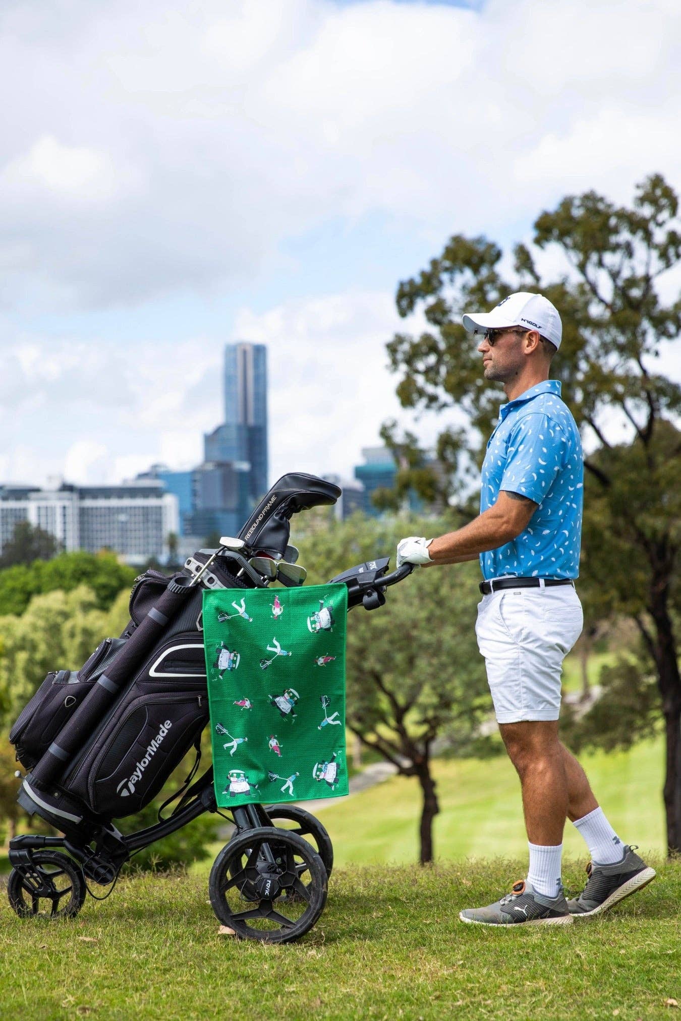 CHEEKY WINX - The Shanker - Golf Towel