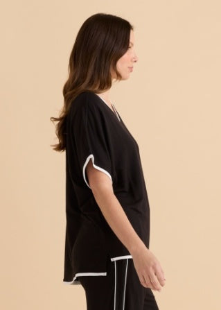 BETTY BASICS - Clara Tee (Black)